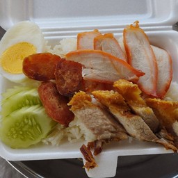 ก๋วยเตี๋ยวน้ำใสเพลงพิณ