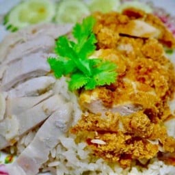 ข้าวมันไก่ผสม🖤🖤
