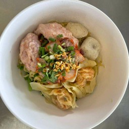 บะหมี่เกี๊ยวกุ้ง