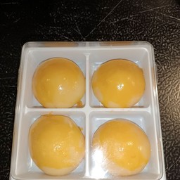 เปียะ ไข่เค็มลาวา