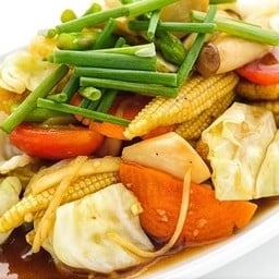 ผัดผักรวมราดข้าวเจ