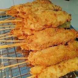 ไก่หน้ารร.เซท10ไม้