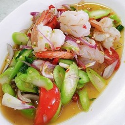 ยำก้านคะน้า