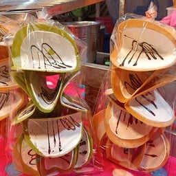 ขนมเบื้องสามพี่น้อง