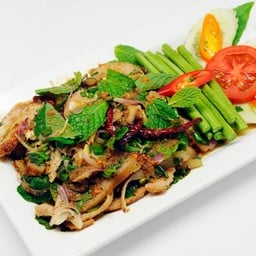 น้ำตกหมู ใหญ่