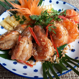 กุ้งทอดกระเทียม Fried shrimp with garlic