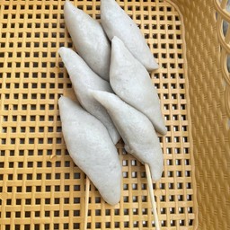 ลูกชิ้นทอดยำลูกชิ้นแซ่บ