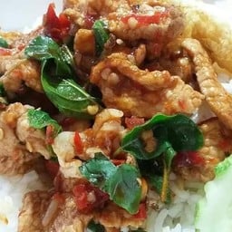 ข้าวกระเพาหมูชิ้น