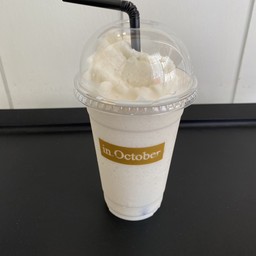 มะพร้าวปั่นนมสด