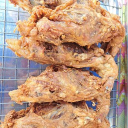ไก่ทอดหาดใหญ่หน้าเซเว่นเคหะสุพรรณบุรี