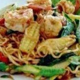 มาม่าผัดขี้เมารวมมิตร