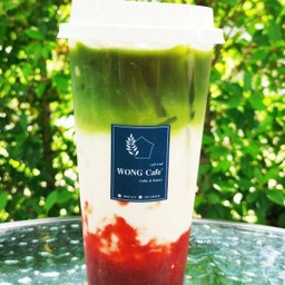 สตอเบอรี่ ชาเขียว ลาเต้