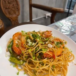 สปาเก็ตตี้กุ้งพริกขี้หนูสวน