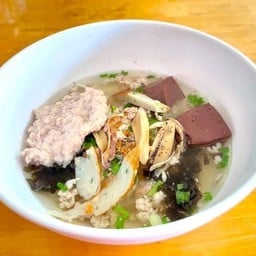 ก๋วยเตี๋ยวหมูน้ำใส