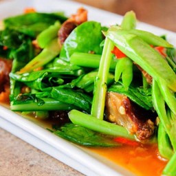 ข้าวผัดคะน้า + ไข่ดาว