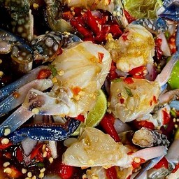 ยำปูม้า+น้ำอัดลม