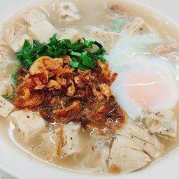 ก๋วยจั๊บญวนหมูกรอบ