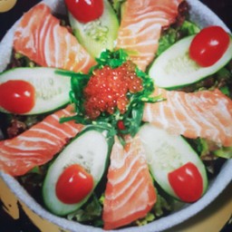 L1 สลัดแซลมอน