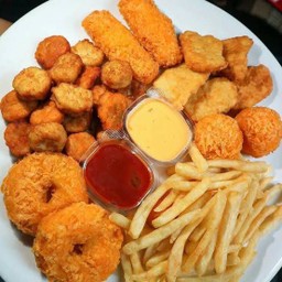 ชุดใหญ่เซตรวม(โดนัท+ชีสสติ้ก+ชีสบอล+นักเกต+เฟรนฟราย)