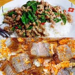 กะเพราหมูสับราดข้าว+ไข่ขยี้หมูกรอบราดข้าว
