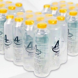 น้ำดื่ม ชายสี่