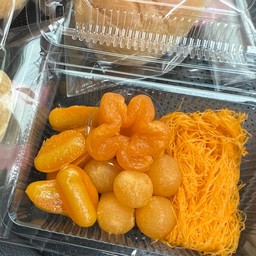 เฉลา ขนมหวาน แปดริ้ว