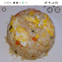 ข้าวผัดไก่ ไส่ไข่