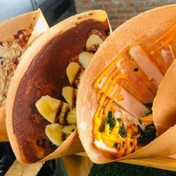 The Crepes & cafe' ท่าแพใต้