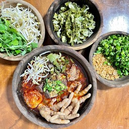 น้ำเงี้ยวหม้อดินเจียงแสน