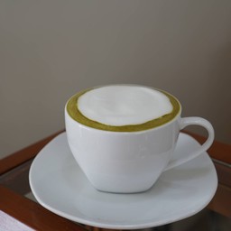 ชาเขียวมัจฉะร้อน