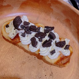 ครอฟเฟิลวิปครีมโอริโอช็อกชิพ