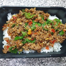 ข้าวกะเพราเนื้อสับ 2 กล่อง