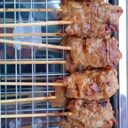 หมูปิ้ง หลังสตรี สาขา ตลาดกรีนมาร์เก็ต