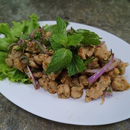 ลาบหมู เจ