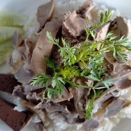 ร้านข้าวมันไก่จันทร์เพ็ญ