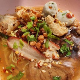 อาตี๋ ก๋วยเตี๋ยวหมูต้มยำรสเด็ด (ถนนนครไชยศรี)