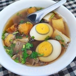 ก๋วยจั๊บ ตลาดริมน้ำ