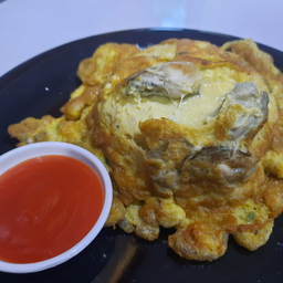 ไข่เจียวหอยนางรม Thai style oyster omelette