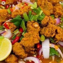 ยำเอ็นไก่ทอดกรอบ