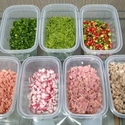 ลูกชิ้นทอด ข้าวไข่เจียว ไข่นกกระทาครก   Homemade