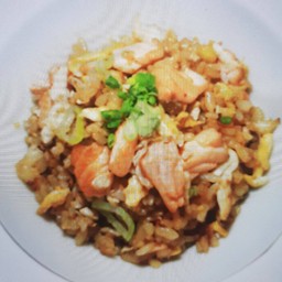 O19 ข้าวผัดแซลมอน