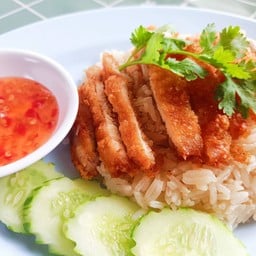 ข้าวมันไก่ทอดอะไรวะ ธรรมดา