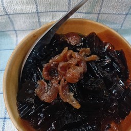 เฉาก๊วยน้ำลำไย