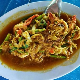 ผัดพงกะหรี่ทะเล