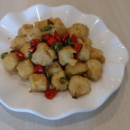 เต้าหู้คั่วพริกเกลือ