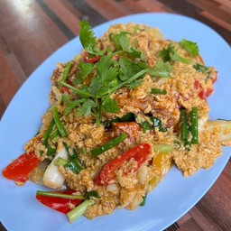 ปูนิ่มผัดผงกระหรี่