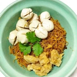 วันวิไล หมี่คลุกโบราณ ซ.เทศบาลพัฒนา 2