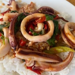 ครัวยายลำ อาหารตามสั่ง