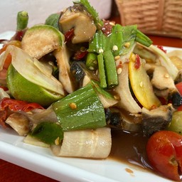 ตำหลวงพระบางหอยเชอรี่