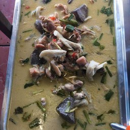 ต้มข่าไก่